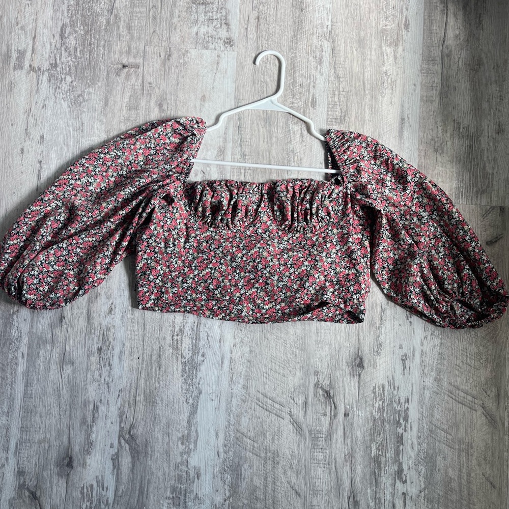 Floral top